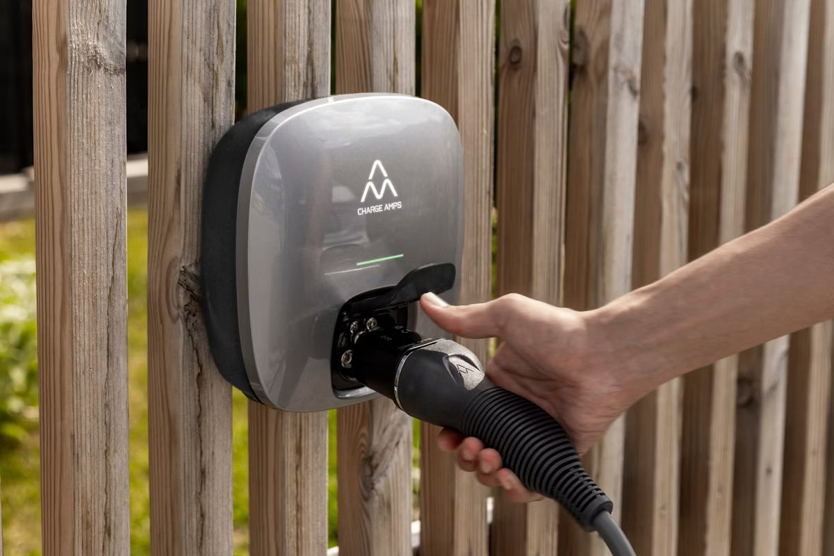 Charge Amps Luna Latausasema 22kW - autonlataus.com