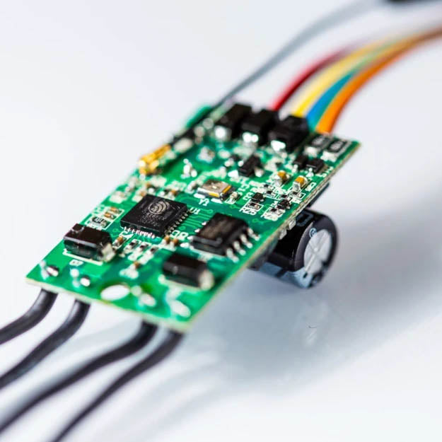 Shelly UNI Ohjainmoduuli WiFi -verkkoon - autonlataus.com