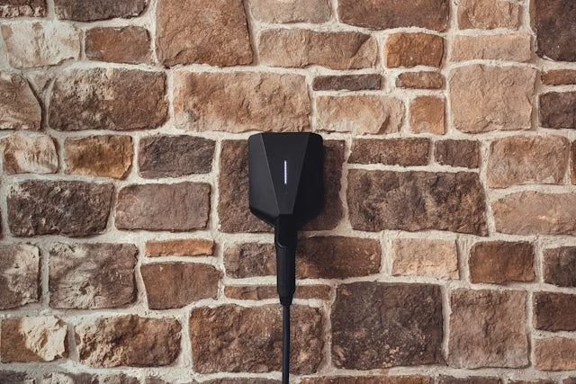 Easee Charge Up Latausasema 22kW - autonlataus.com