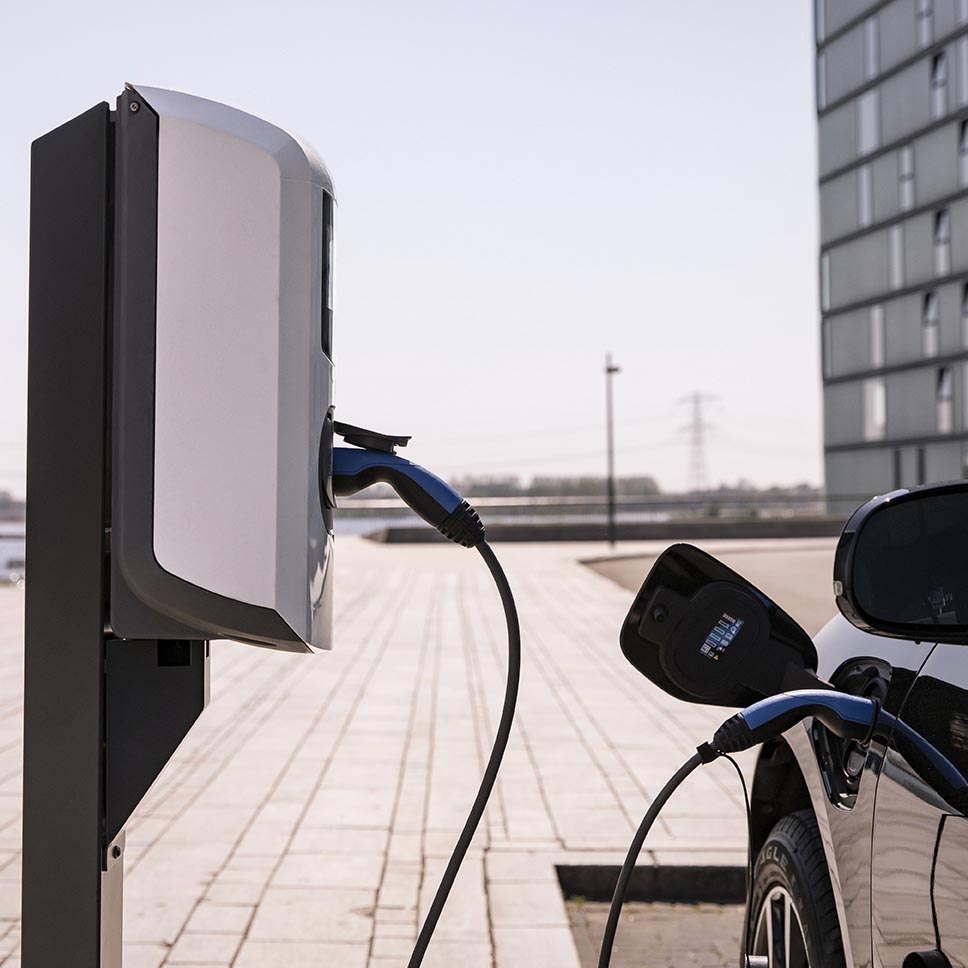 Alfen Eve Double Pro-line 22kW Latausasema asennettuna - autonlataus.com
